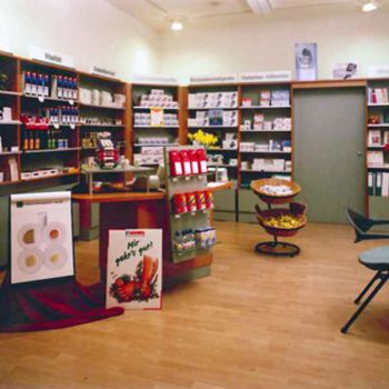 Apotheke, Bild zwei