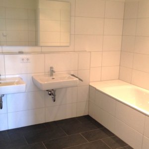 Bad mit Wanne