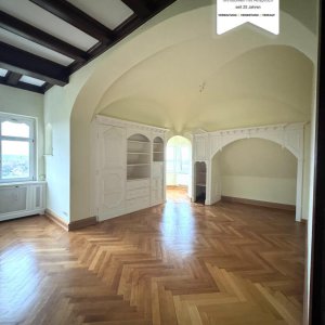 Wohnzimmer mit Erker