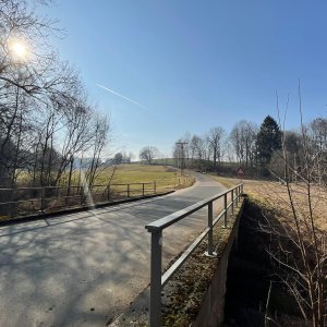 Straße am Wald 