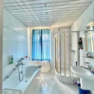 helles Tageslichtbad im HP