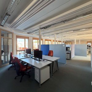 großer Arbeitsbereich