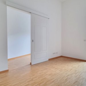 Schlafzimmer mit Ankleide