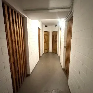 Keller