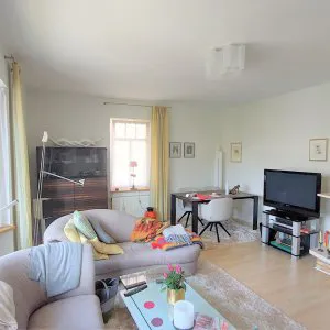 Wohnbereich mit Kamin