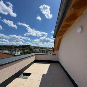 große private Dachterrasse