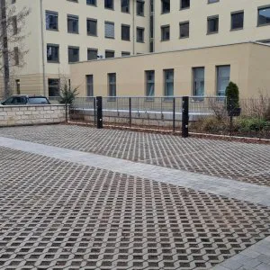 Stellplatz ganz links