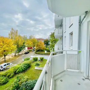 Südbalkon ins Grüne