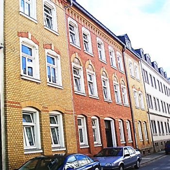 Mehrfamilienhaus