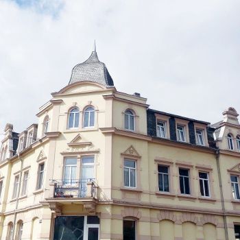 Mehrfamilienhaus