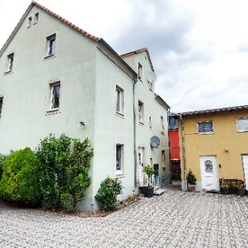 Mehrfamilienhaus